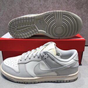 Nike Dunk LOW Women's size